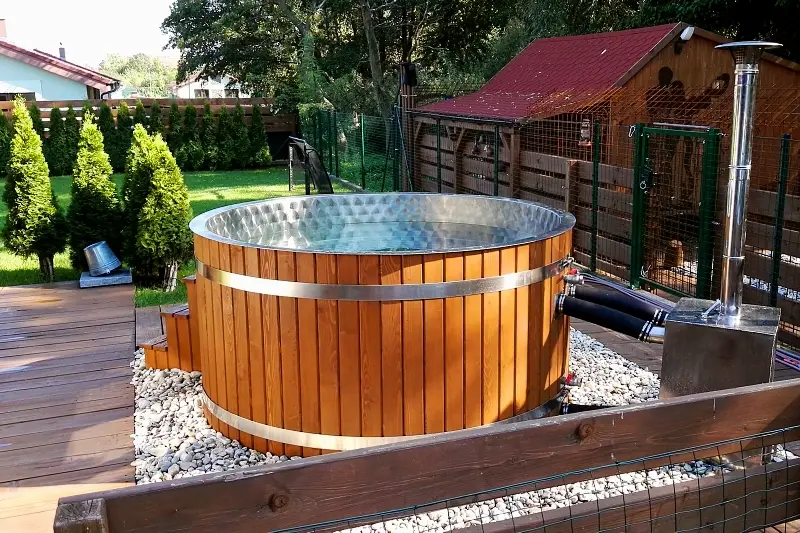 Údržba koupacího sudu z nerezové oceli